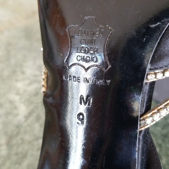 EUC Richard Tyler Black Satin Slingbacks - Picture 8 of 8